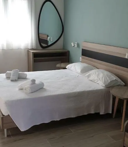 Chriselia * 依诺罗达